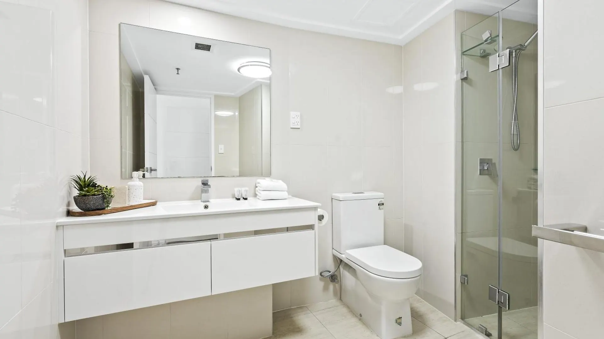 Peninsula Private Apartments - Q Stay Gold Coast Australia